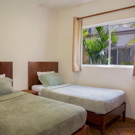 Villas Iguana A-13 Beachfront Condo Luaran gambar