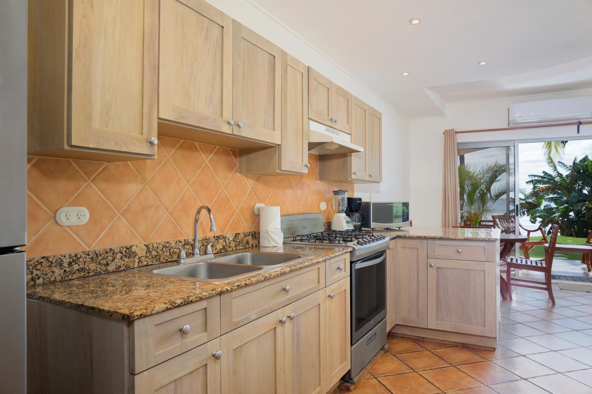 Villas Iguana A-13 Beachfront Condo Luaran gambar