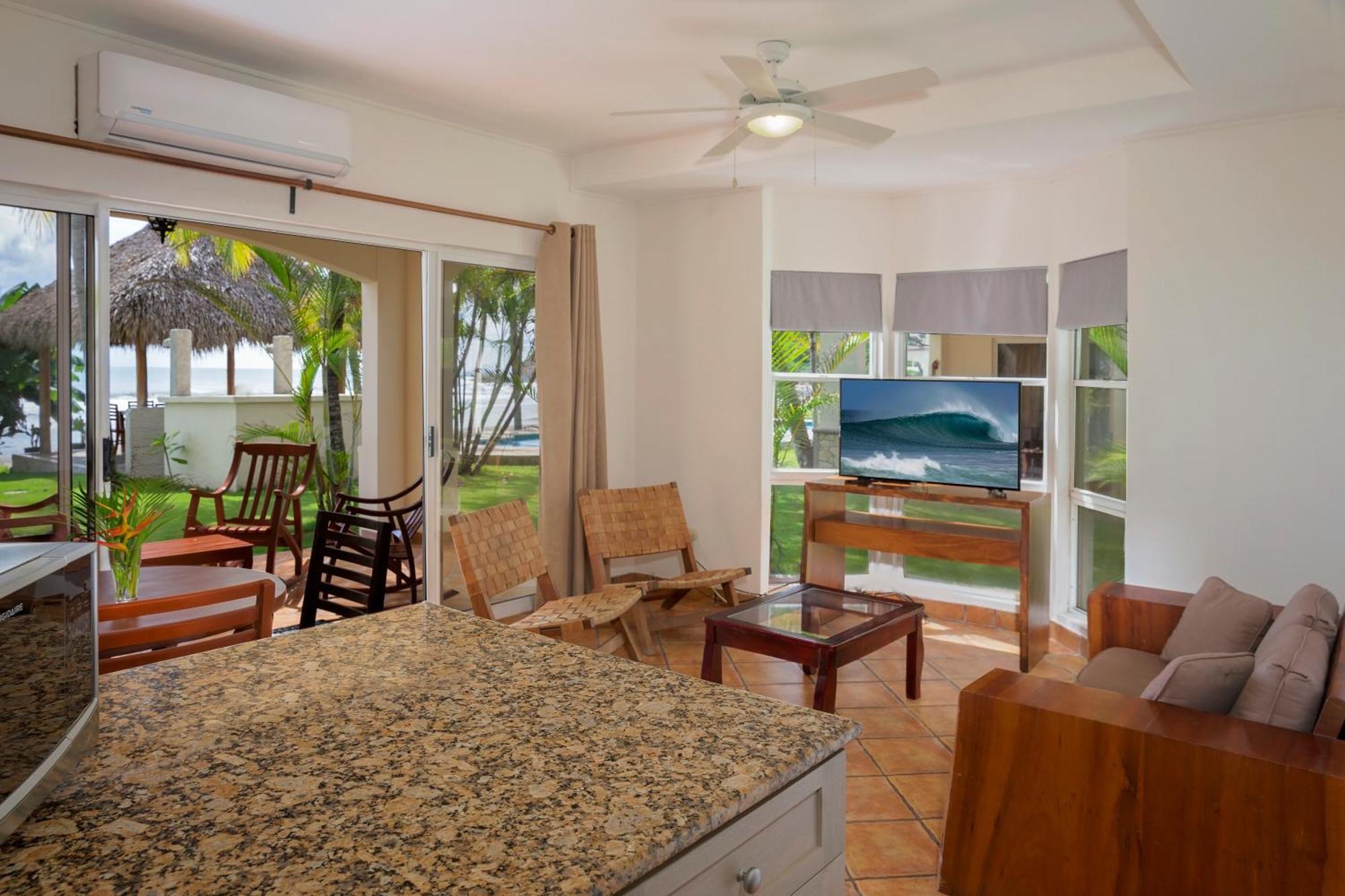 Villas Iguana A-13 Beachfront Condo Luaran gambar